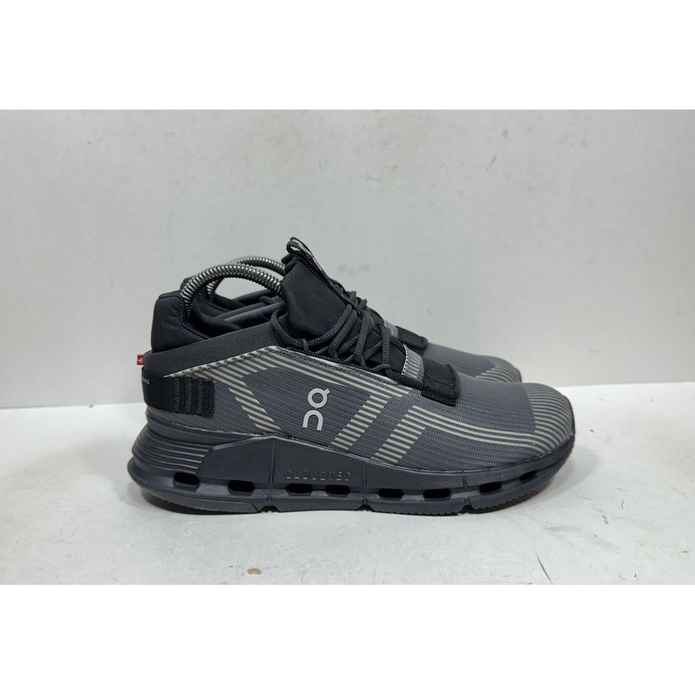 On Cloud Cloudnova Void Shoes Women's Size 8 Running Sneakers Black Grey Lace up